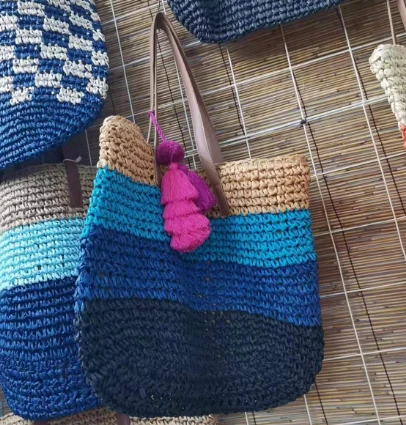 Gradient Ramp Crochet Girl Ayollar sumkasi