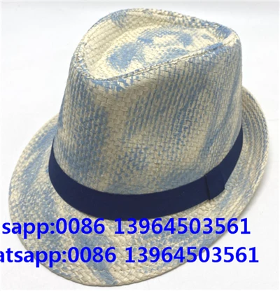 Fedora shlyapa bilan tasmali deko