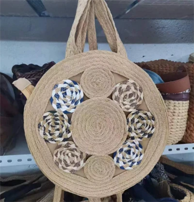 Yumaloq shakli ayollar elkama sumkasi