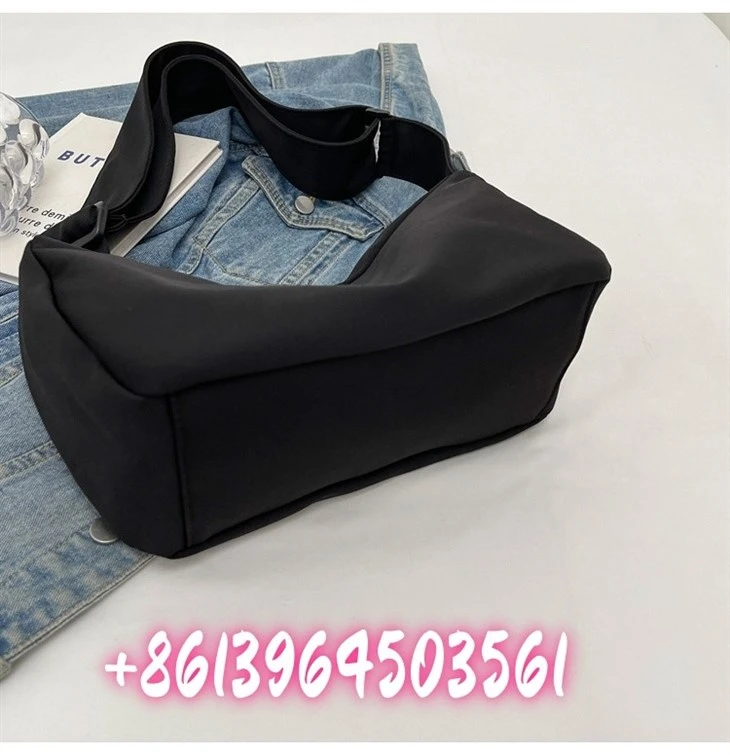 Woman Nylon Crossboday Bag factory